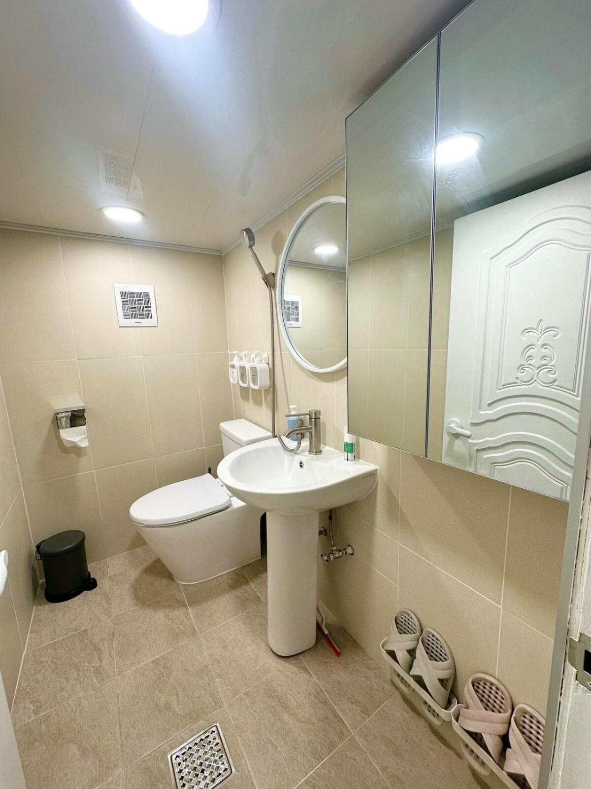 She Da Ga Apartment Seoul